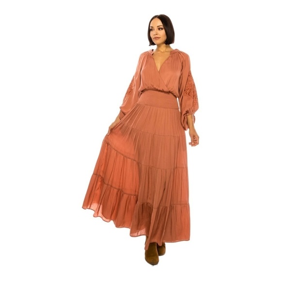 Elegant Terracotta Midi Dress with Balloon Sleeves - Picture 9 of 11